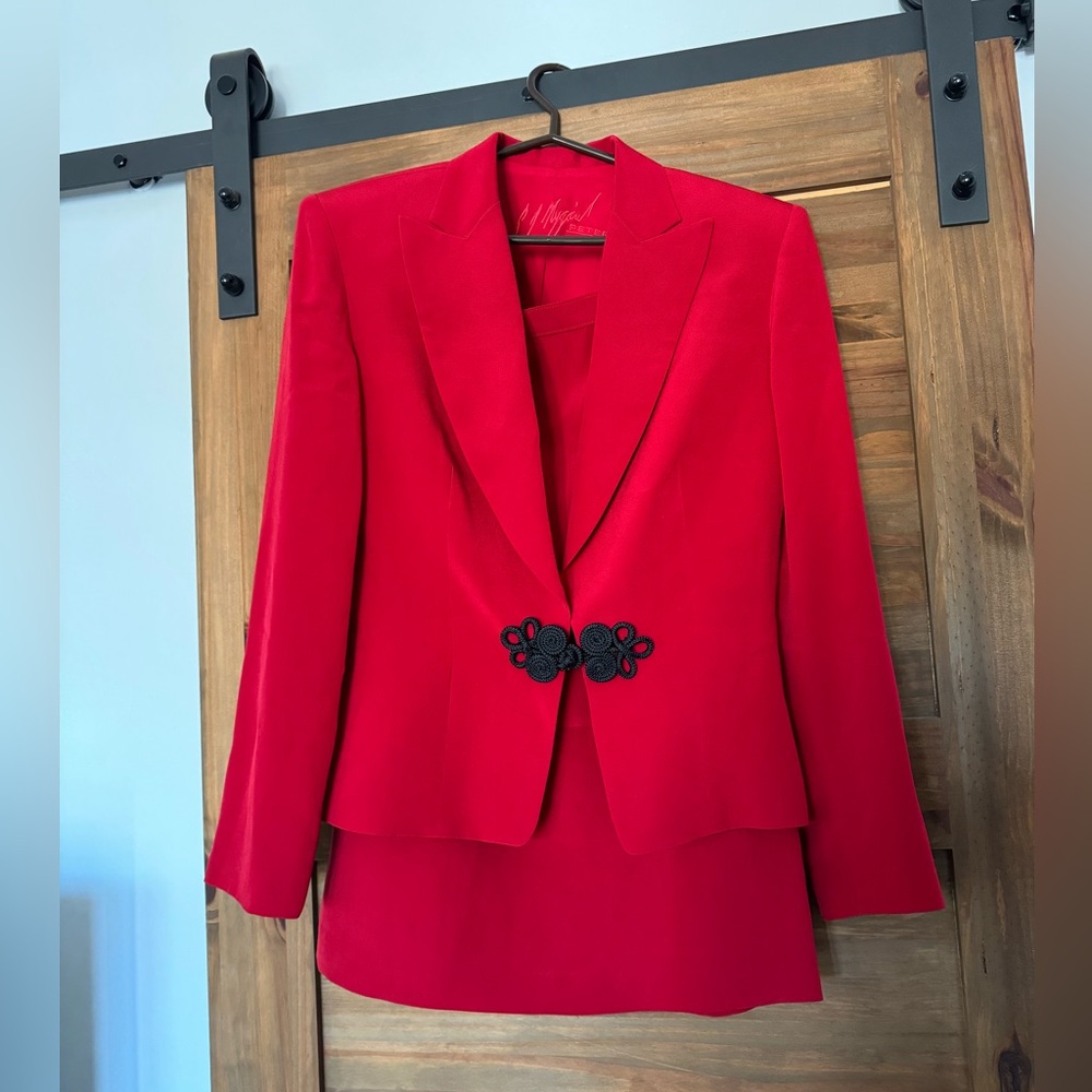 Vintage Peter Nygard set blazer skirt red 100% silk suit